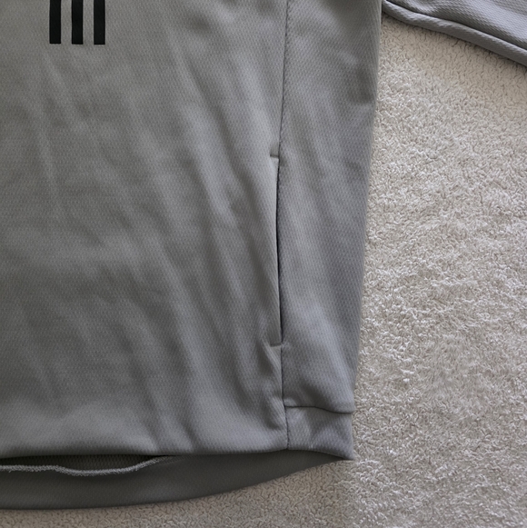 adidas Response Performance 1/4 Zip Pullover, Men's Medium, EUC - Light Gray - Picture 3 of 13